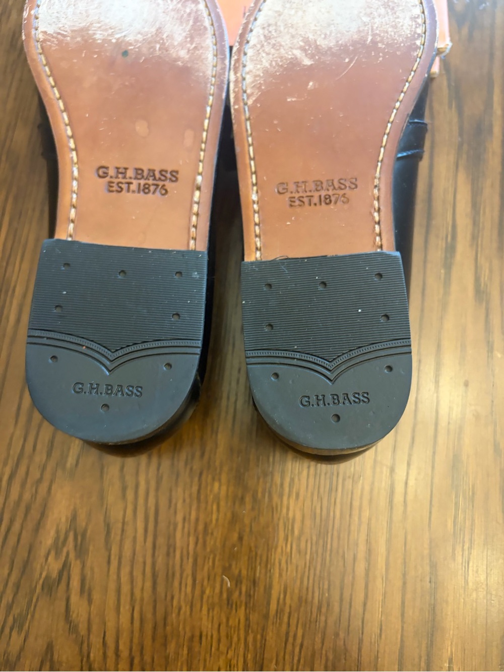 G.H. Bass & Co. weejuns Black Leather Moc Toe Buckle Slip-On Loafers. Size 9.5 - Picture 11 of 13